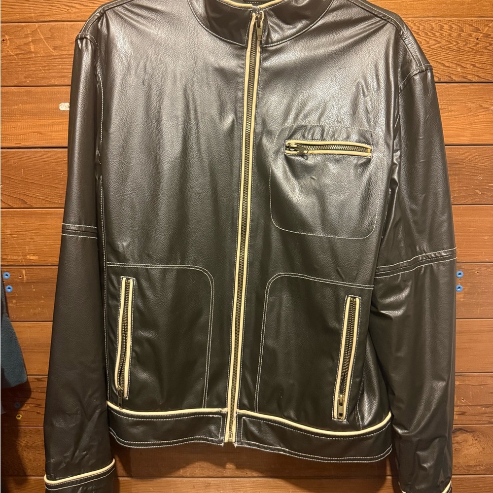 Black Jacket - Picture 2 of 6